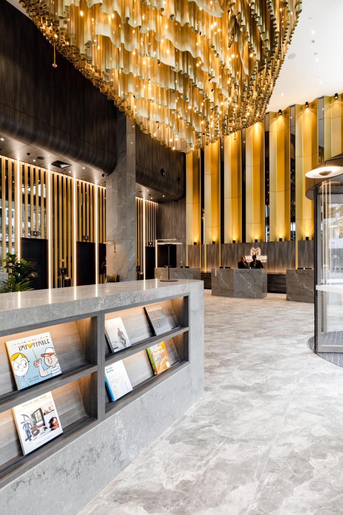Meriton Suites Канберра Экстерьер фото The lobby of the hotel